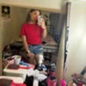 Meet your Posher, Alexandra